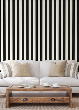 Biało-czarna, klasyczna tapeta w pasy Alfa 3704-8